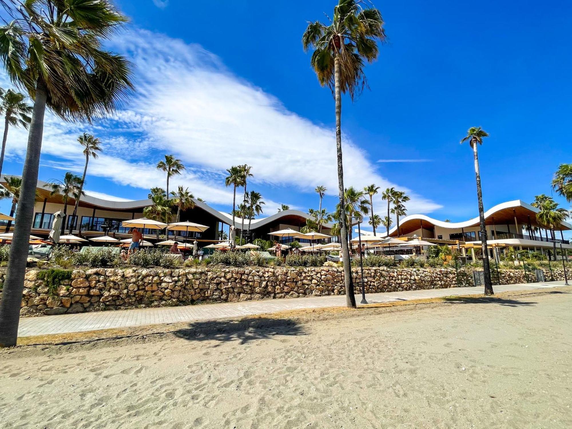 Modern Apartment With Terrace - 2 Min From The Beach Estepona Buitenkant foto