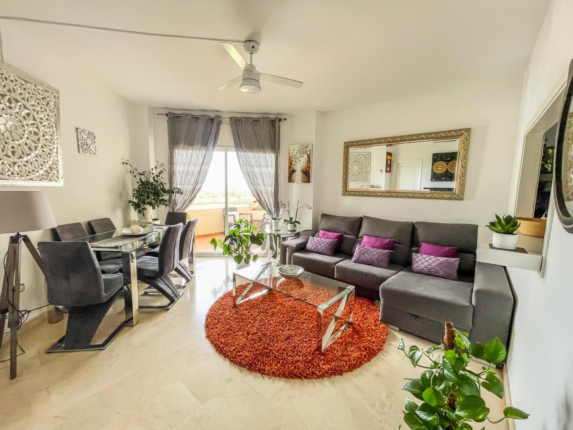 Modern Apartment With Terrace - 2 Min From The Beach Estepona Buitenkant foto